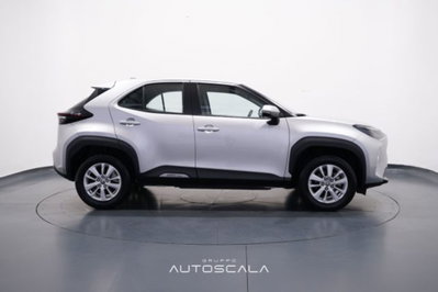 Toyota Yaris Cross 1.5h GR Sport Black Sky fwd 116cv e-cvt (7)