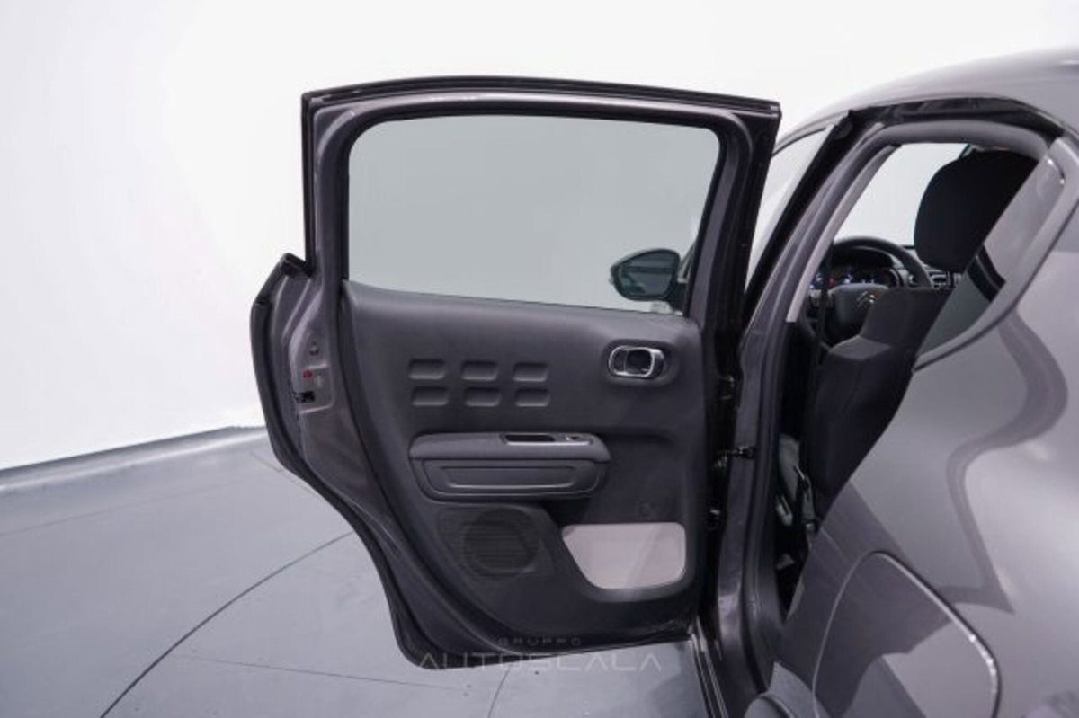 Citroen C3 PureTech 110 S&S Shine (18)