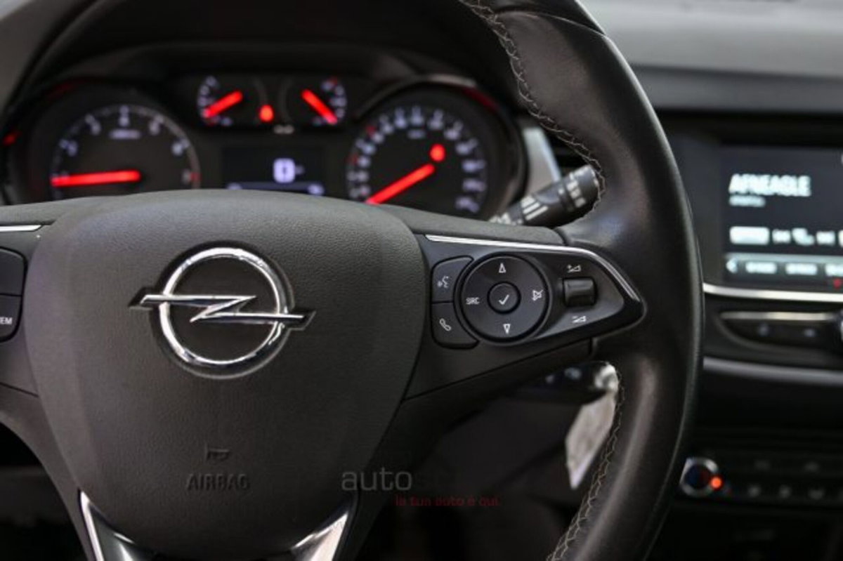 Opel Crossland X 1.2 Turbo 12V 110 CV Start&Stop aut. Ultimate (18)