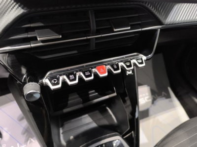 Peugeot 208 1.2 puretech Active s&s 100cv (12)