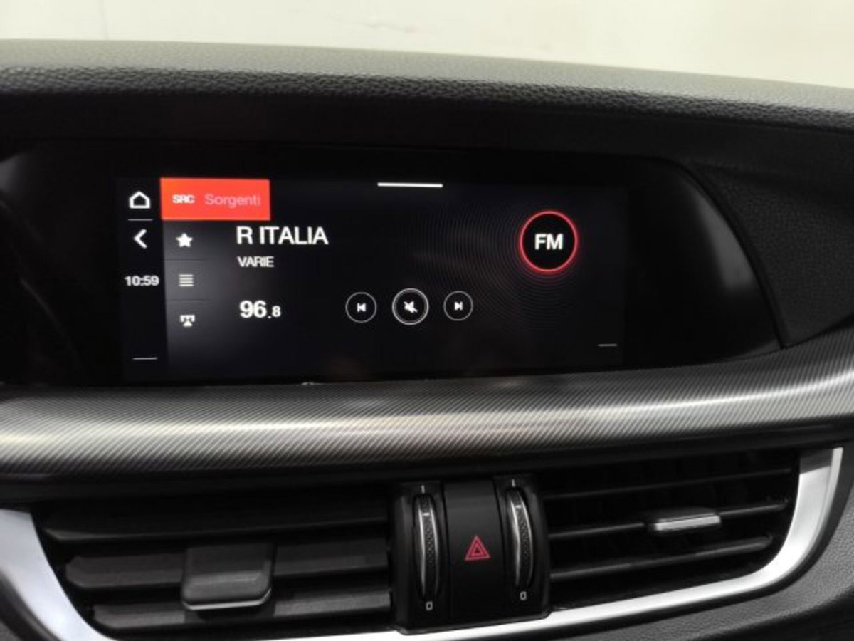 Alfa Romeo Stelvio Stelvio 2.2 Turbodiesel 210 CV AT8 Q4 Veloce Tì (18)
