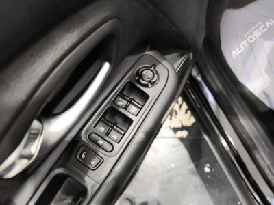Jeep Renegade 1.6 Mjt DDCT 120 CV Limited (10)