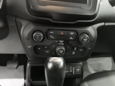 Jeep Renegade 1.6 Mjt DDCT 120 CV Limited (15)