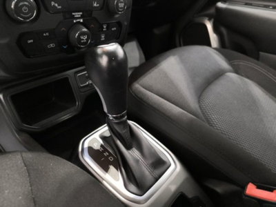 Jeep Renegade 1.6 Mjt DDCT 120 CV Limited (17)