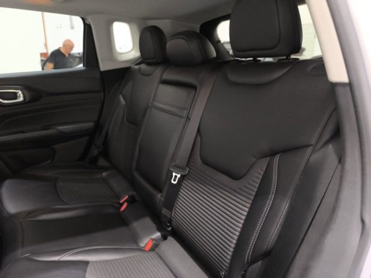 Jeep Compass 1.5 Turbo T4 130CV MHEV 2WD Limited (16)