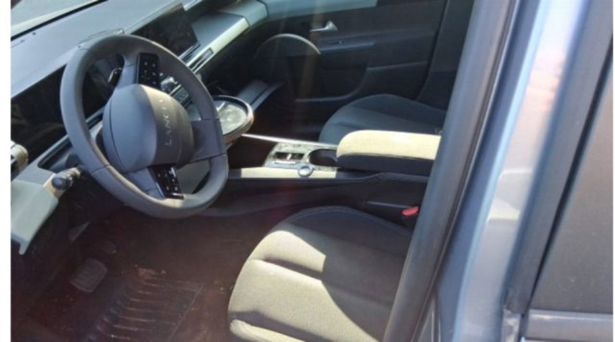 Lancia Ypsilon 1.2 mhev Edizione Cassina e-dct (4)