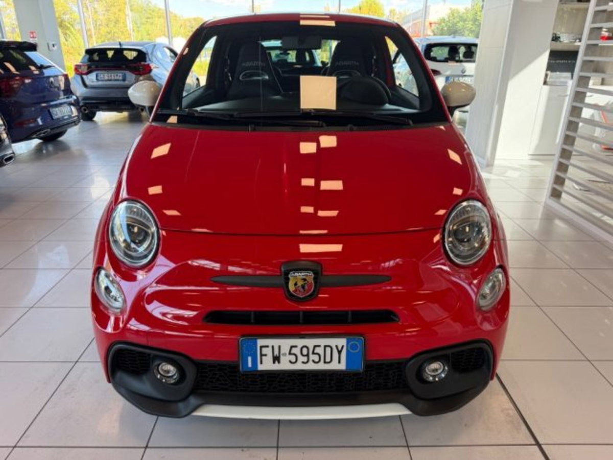 Abarth 595 595 1.4 Turbo T-Jet 180 CV Competizione (6)