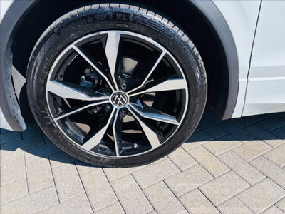 Volkswagen Tiguan 1.5 TSI 150 CV DSG ACT R-Line (10)