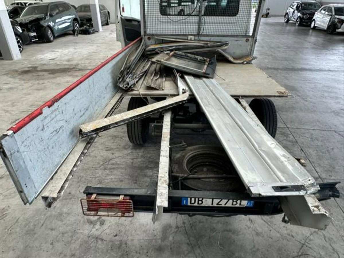 Iveco Daily Telaio 35S10D 2.3 Hpi PM-DC Cabinato (10)