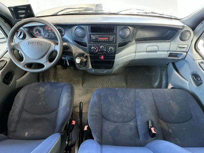 Iveco Daily Telaio 35S10D 2.3 Hpi PM-DC Cabinato (16)