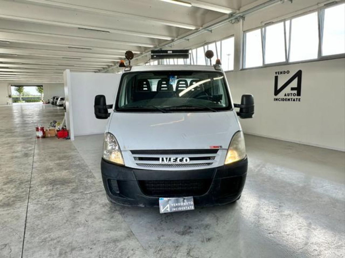 Iveco Daily Telaio 35S10D 2.3 Hpi PM-DC Cabinato (2)