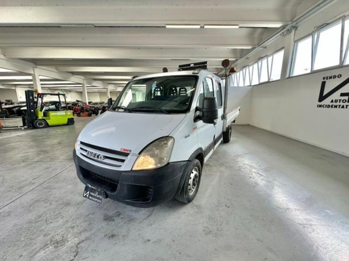 Iveco Daily Telaio 35S10D 2.3 Hpi PM-DC Cabinato (3)