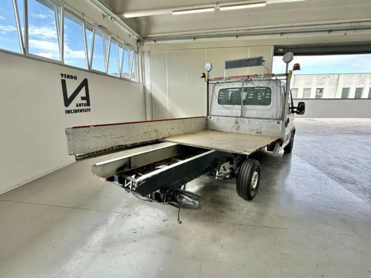 Iveco Daily Telaio 35S10D 2.3 Hpi PM-DC Cabinato (7)