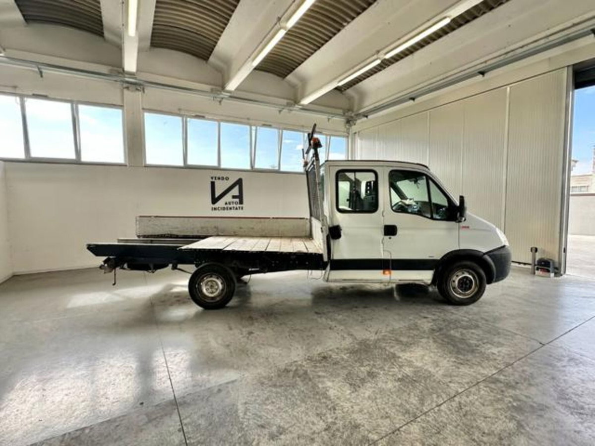 Iveco Daily Telaio 35S10D 2.3 Hpi PM-DC Cabinato (8)