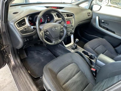 Kia cee'd 1.4 CRDi 5 porte Active (14)