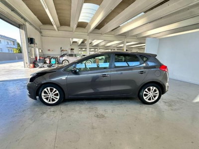 Kia cee'd 1.4 CRDi 5 porte Active (4)