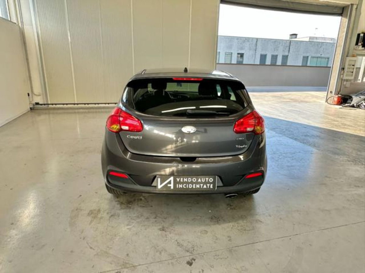 Kia cee'd 1.4 CRDi 5 porte Active (6)