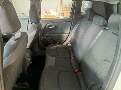 Jeep Renegade 1.5 turbo t4 mhev Altitude 2wd dct (14)