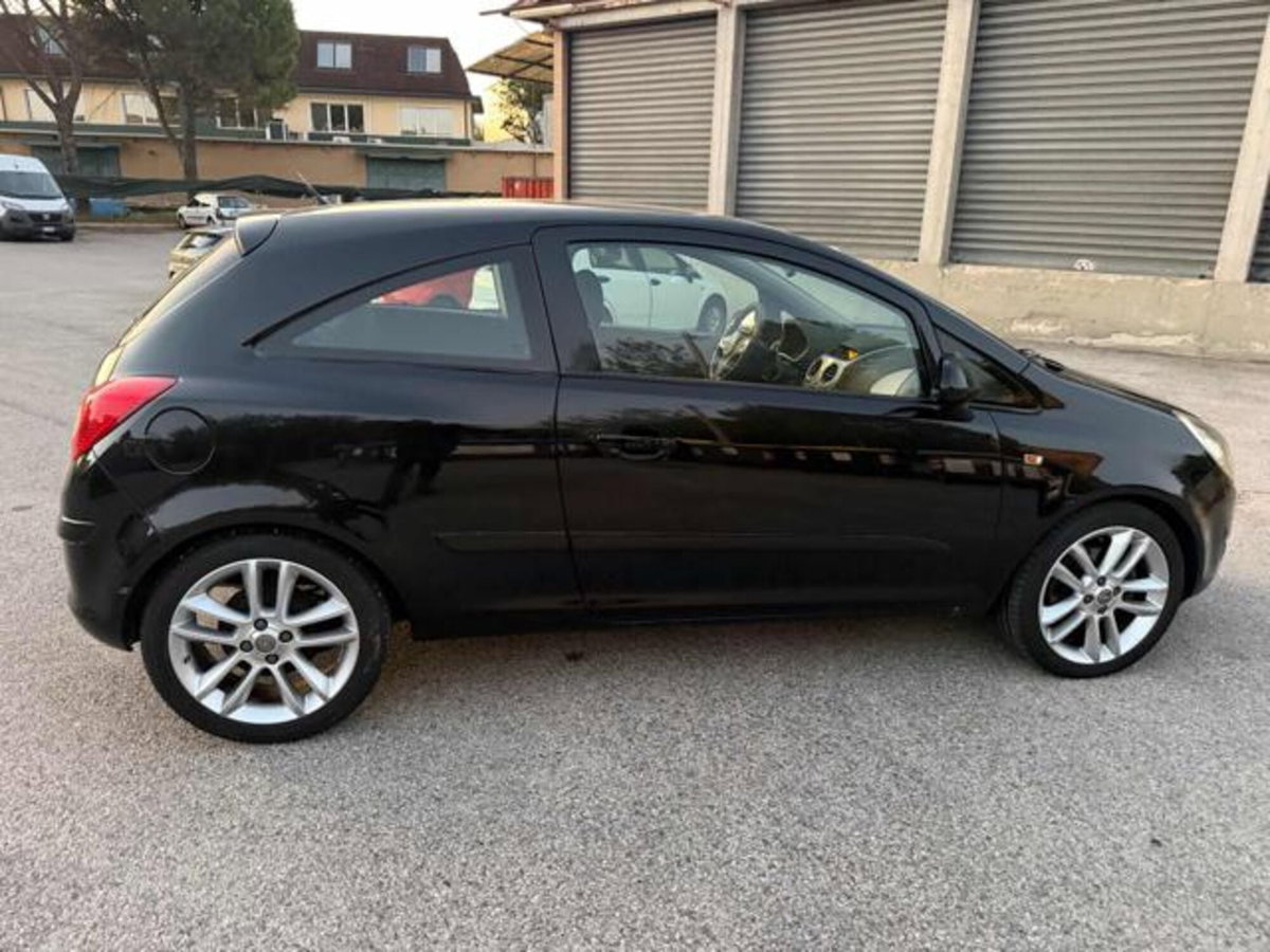 Opel Corsa 1.3 CDTI 90CV 3 porte Sport (9)