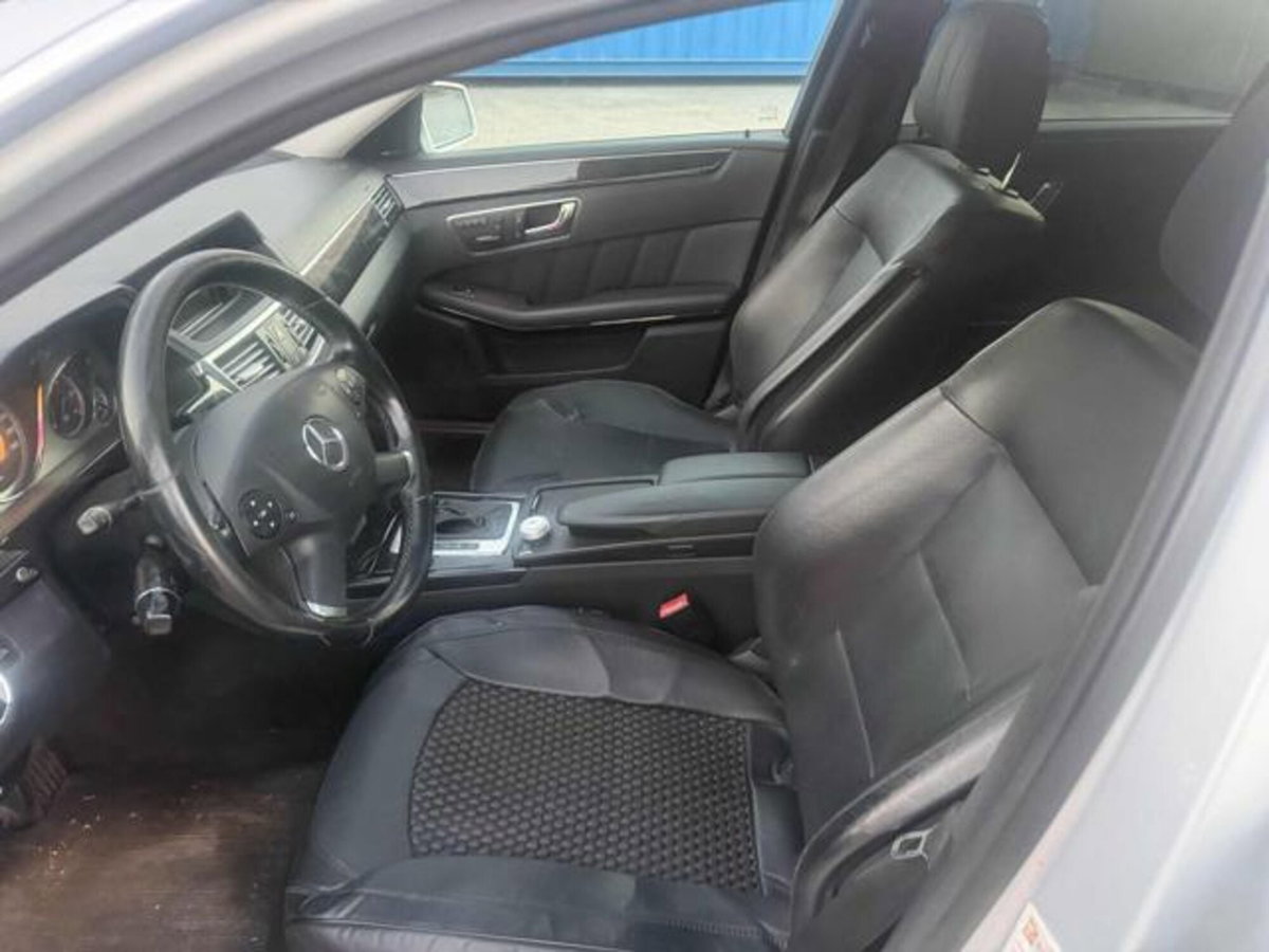 Mercedes-Benz Classe E Station Wagon 250 CDI BlueEFF. 4M. Avantg.AMG (4)