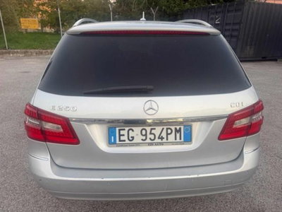 Mercedes-Benz Classe E Station Wagon 250 CDI BlueEFF. 4M. Avantg.AMG (7)