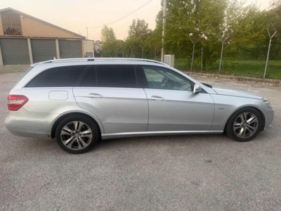 Mercedes-Benz Classe E Station Wagon 250 CDI BlueEFF. 4M. Avantg.AMG (9)