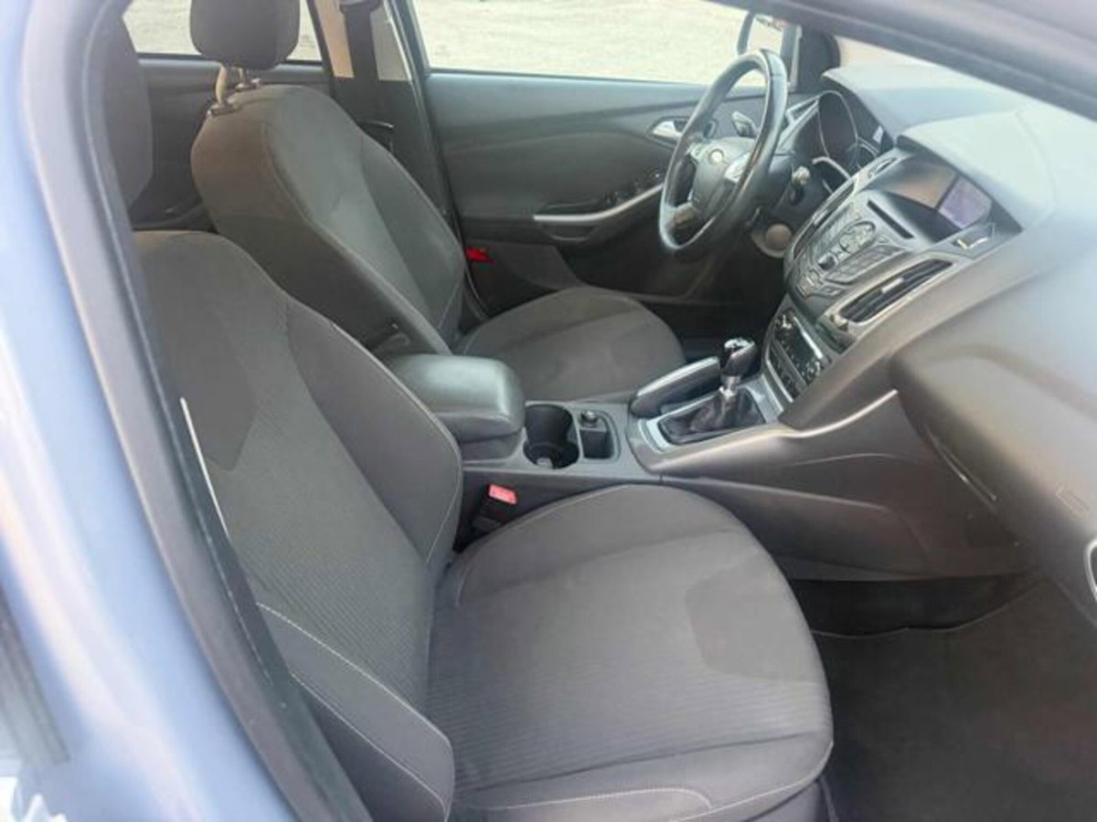Ford Focus Station Wagon 1.6 TDCi 115 CV SW (4)
