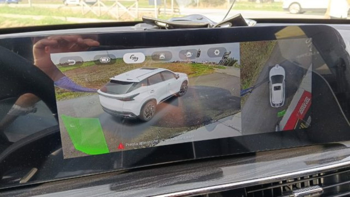 Omoda Omoda 5 EV 60,9 kWh Pure (13)