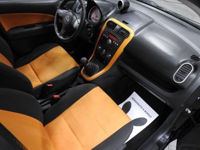 Opel Agila 1.2 16V 86CV Enjoy (9)