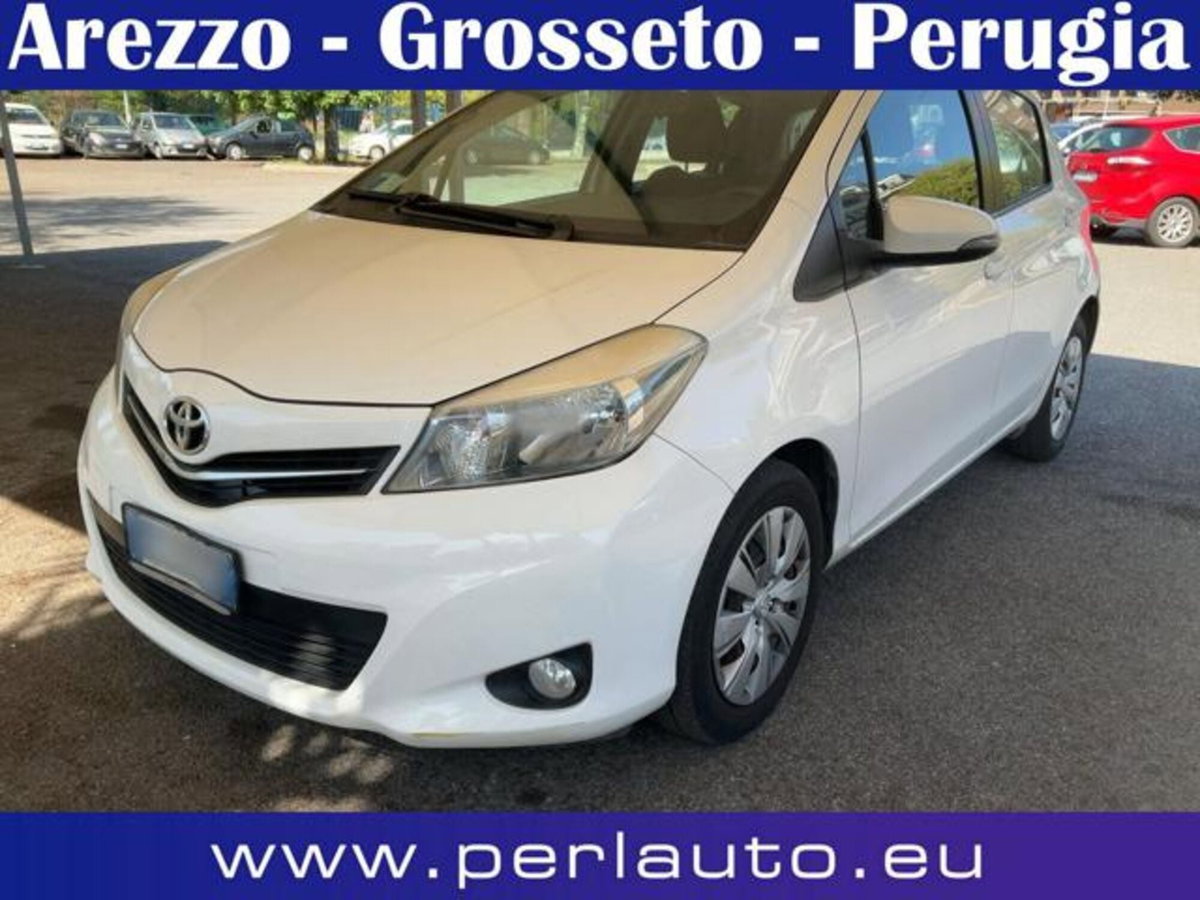 Toyota Yaris 1.0 5 porte Active
