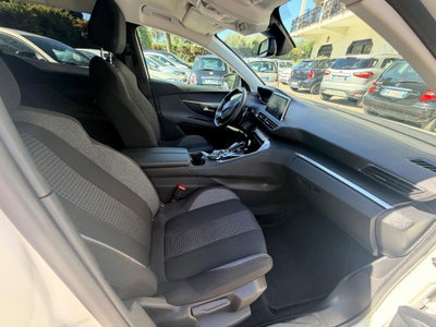 Peugeot 3008 BlueHDi 130 S&S EAT8 GT Line (2)