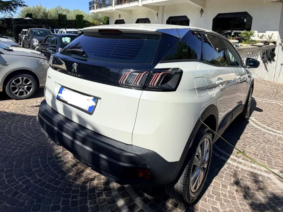 Peugeot 3008 BlueHDi 130 S&S EAT8 GT Line (3)