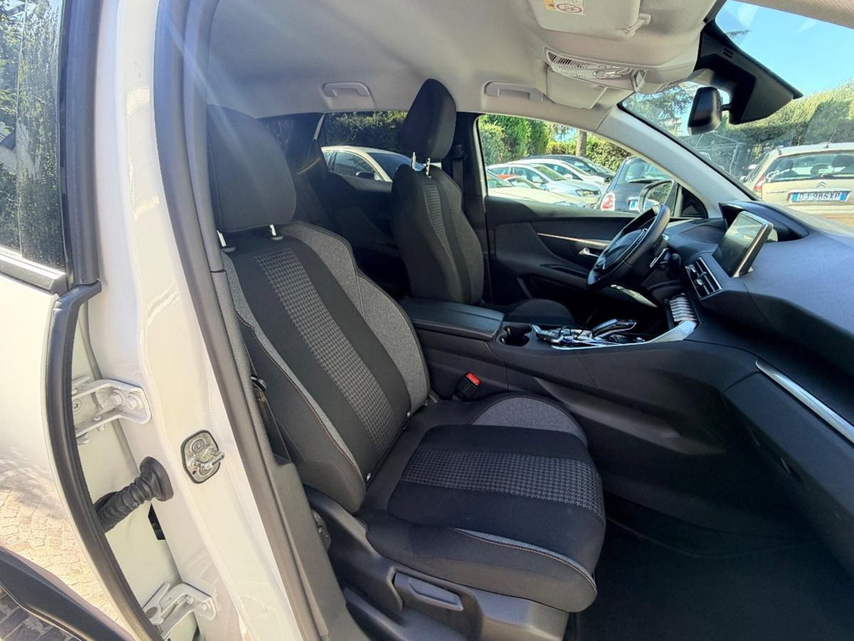 Peugeot 3008 BlueHDi 130 S&S EAT8 GT Line (9)