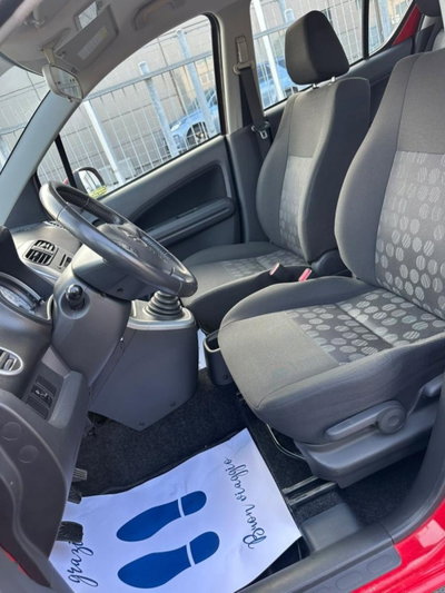 Suzuki Splash 1.0 L (15)