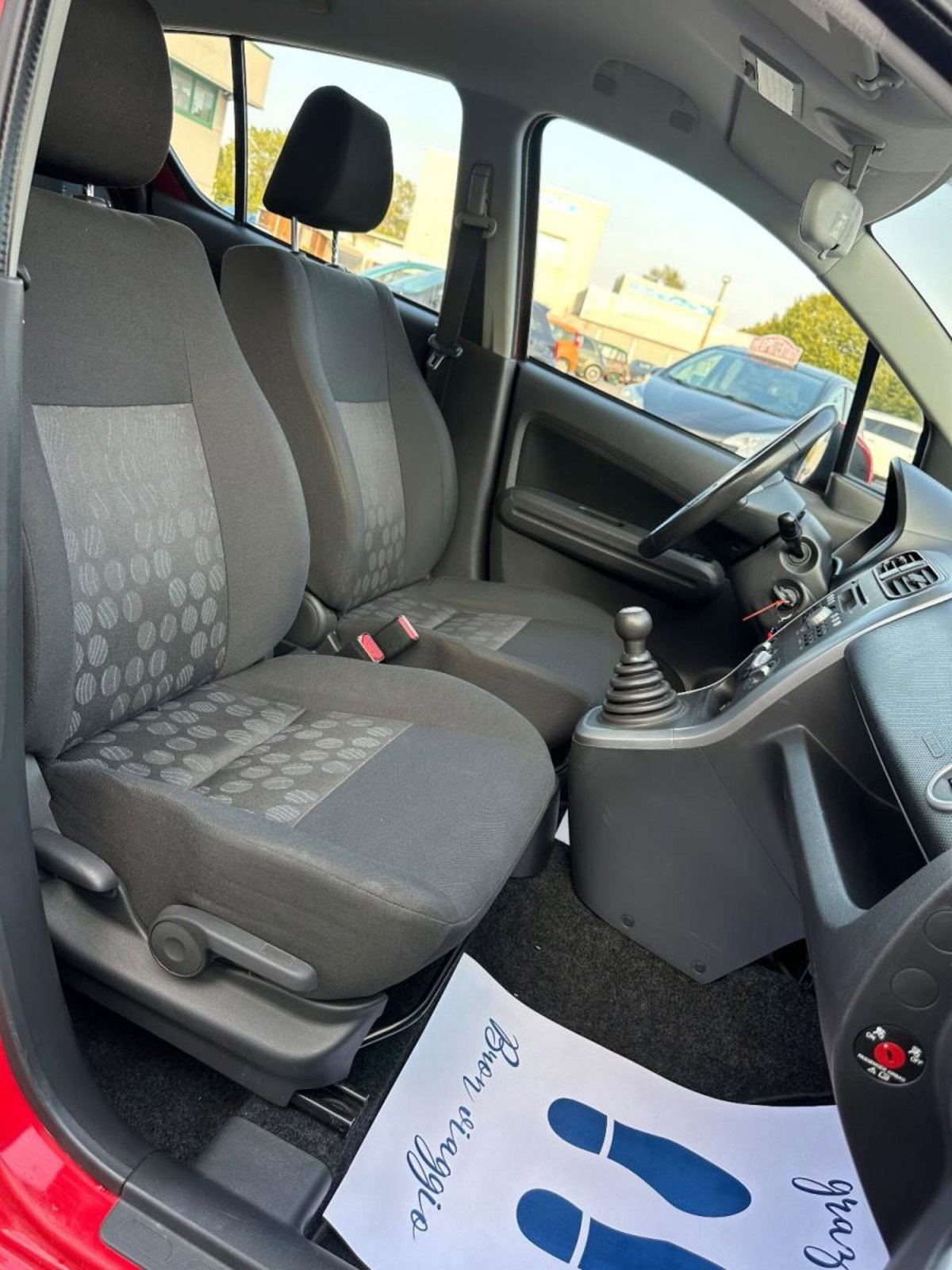 Suzuki Splash 1.0 L (17)