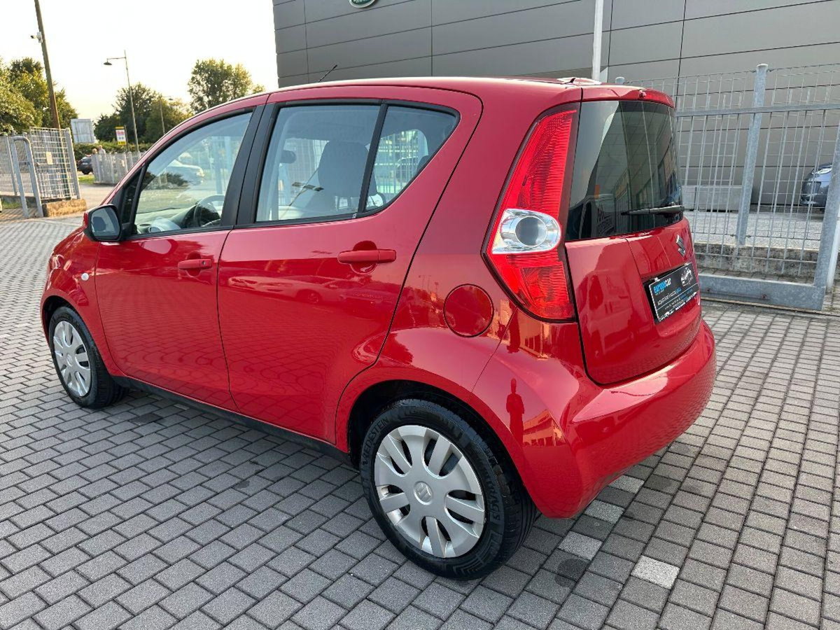 Suzuki Splash 1.0 L (8)