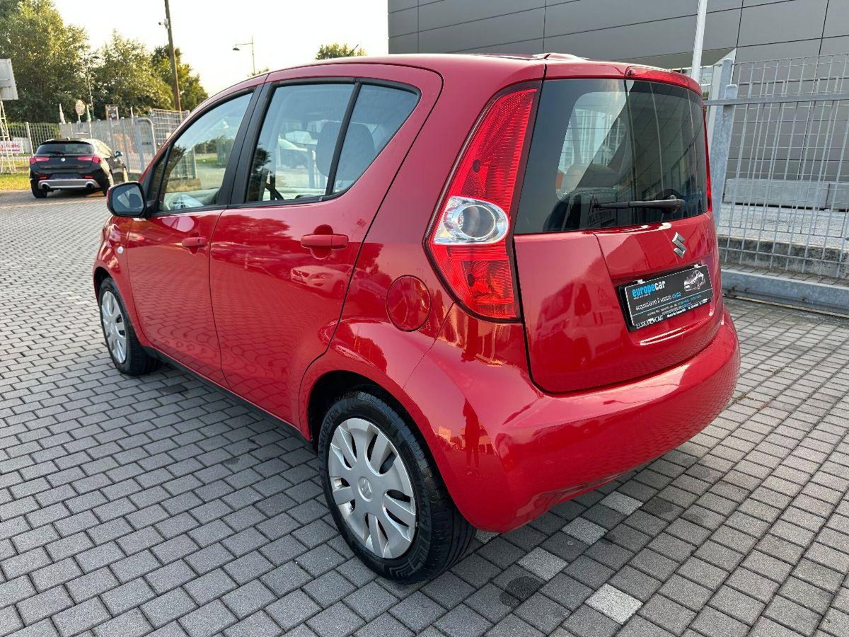 Suzuki Splash 1.0 L (9)