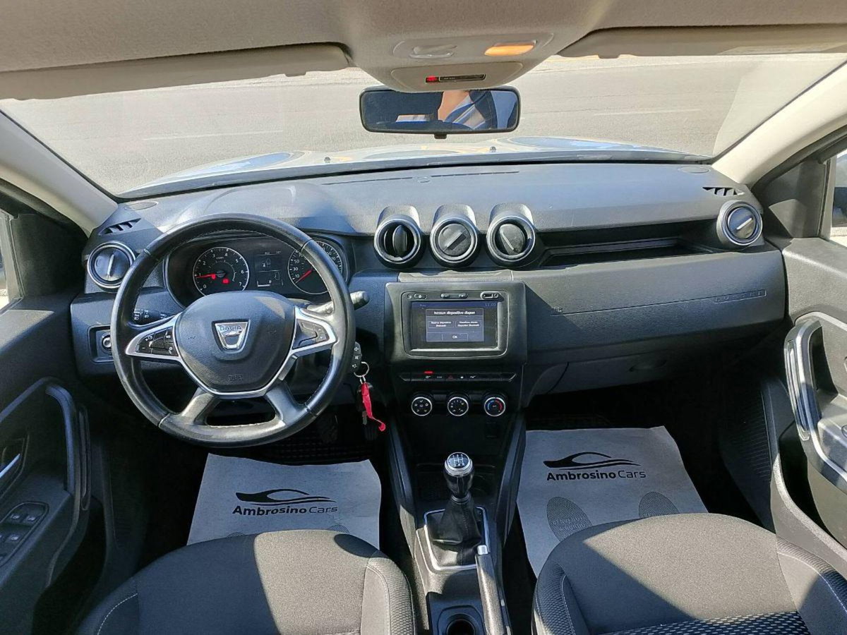 Dacia Duster 1.0 TCe 100 CV 4x2 15th Anniversary (10)