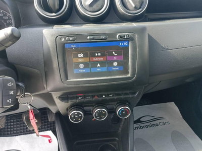 Dacia Duster 1.0 TCe 100 CV 4x2 15th Anniversary (11)