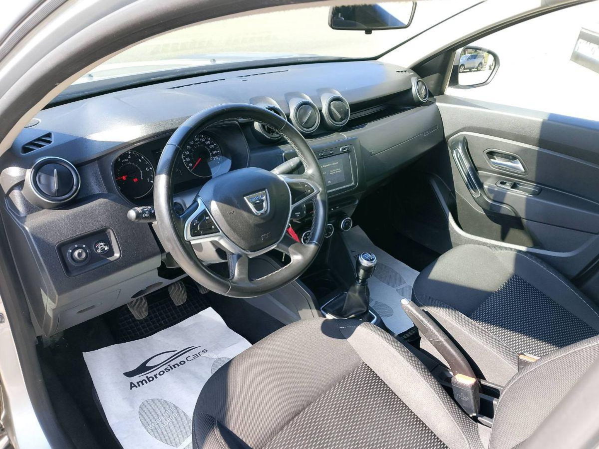 Dacia Duster 1.0 TCe 100 CV 4x2 15th Anniversary (7)