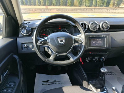 Dacia Duster 1.0 TCe 100 CV 4x2 15th Anniversary (9)