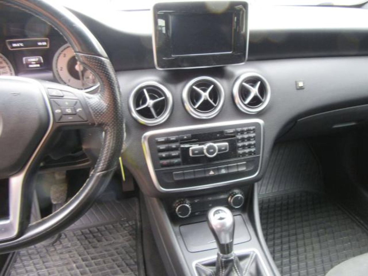 Mercedes-Benz Classe A 180 CDI Sport (11)