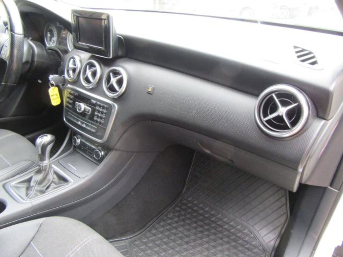 Mercedes-Benz Classe A 180 CDI Sport (7)