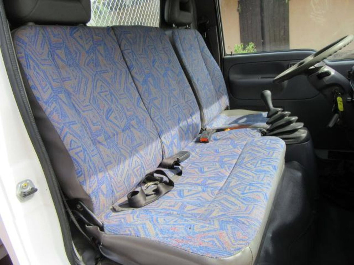 Nissan Cabstar 28.10 3.0 Tdi PC Cabinato L (10)
