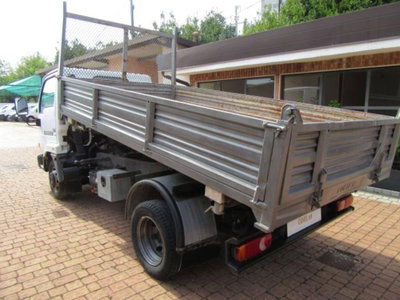 Nissan Cabstar 28.10 3.0 Tdi PC Cabinato L (3)