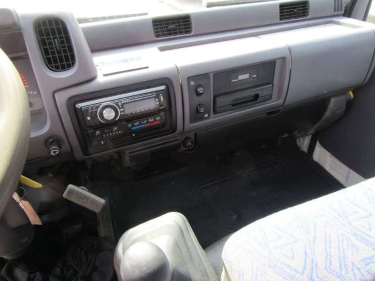 Nissan Cabstar 28.10 3.0 Tdi PC Cabinato L (7)