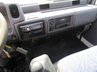 Nissan Cabstar 28.10 3.0 Tdi PC Cabinato L (7)