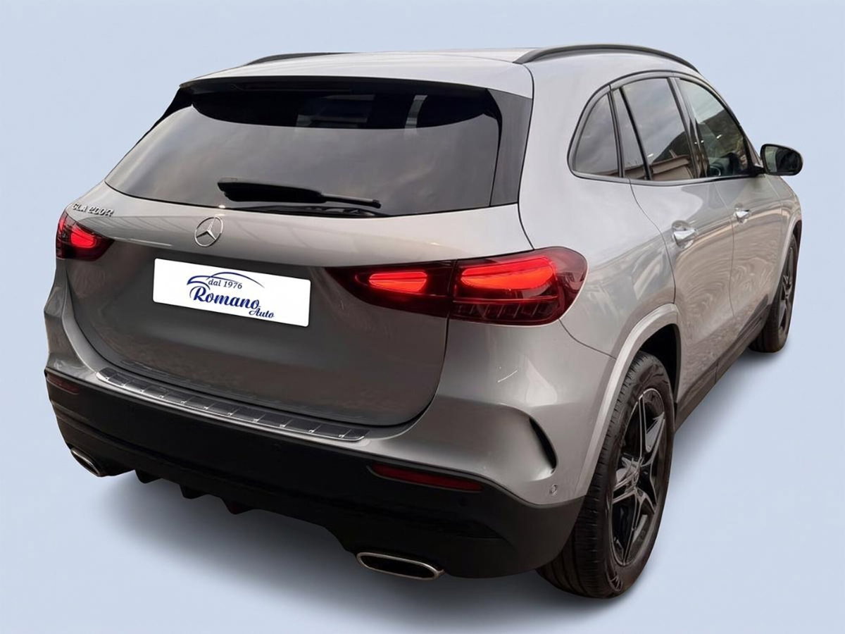 Mercedes-Benz GLA SUV 200 d Automatic Premium (3)