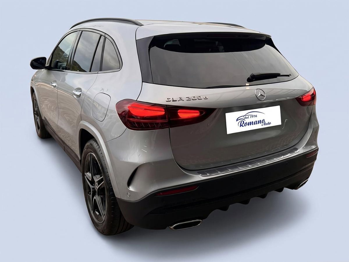 Mercedes-Benz GLA SUV 200 d Automatic Premium (4)
