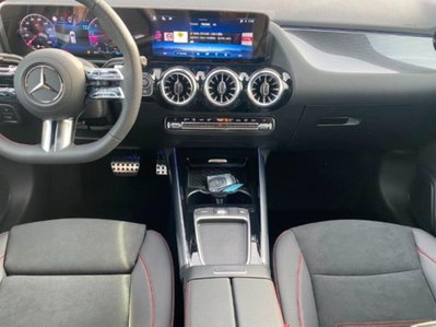 Mercedes-Benz GLA SUV 200 d Automatic Premium (5)